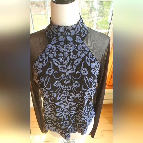 Evening lace top - Picture 2 of 4